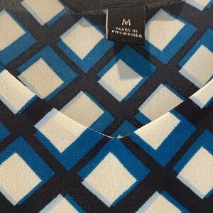 Banana Republic Geometric Print Sleeveless Blouse